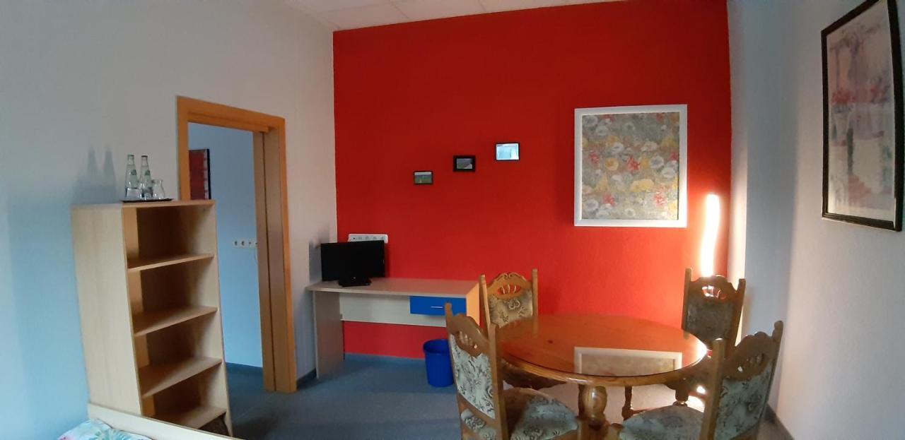 Gasthof Zum Alten Schulmeister Harra Bagian luar foto