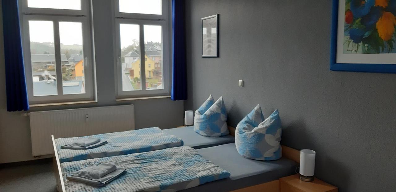 Gasthof Zum Alten Schulmeister Harra Bagian luar foto