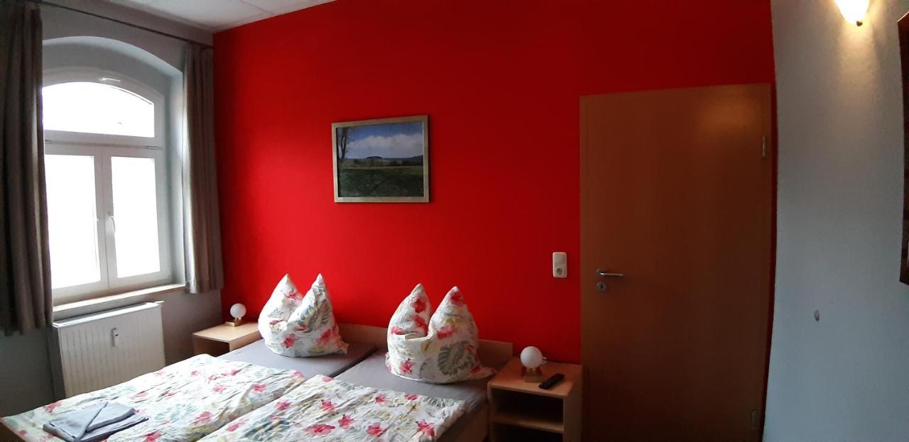 Gasthof Zum Alten Schulmeister Harra Bagian luar foto