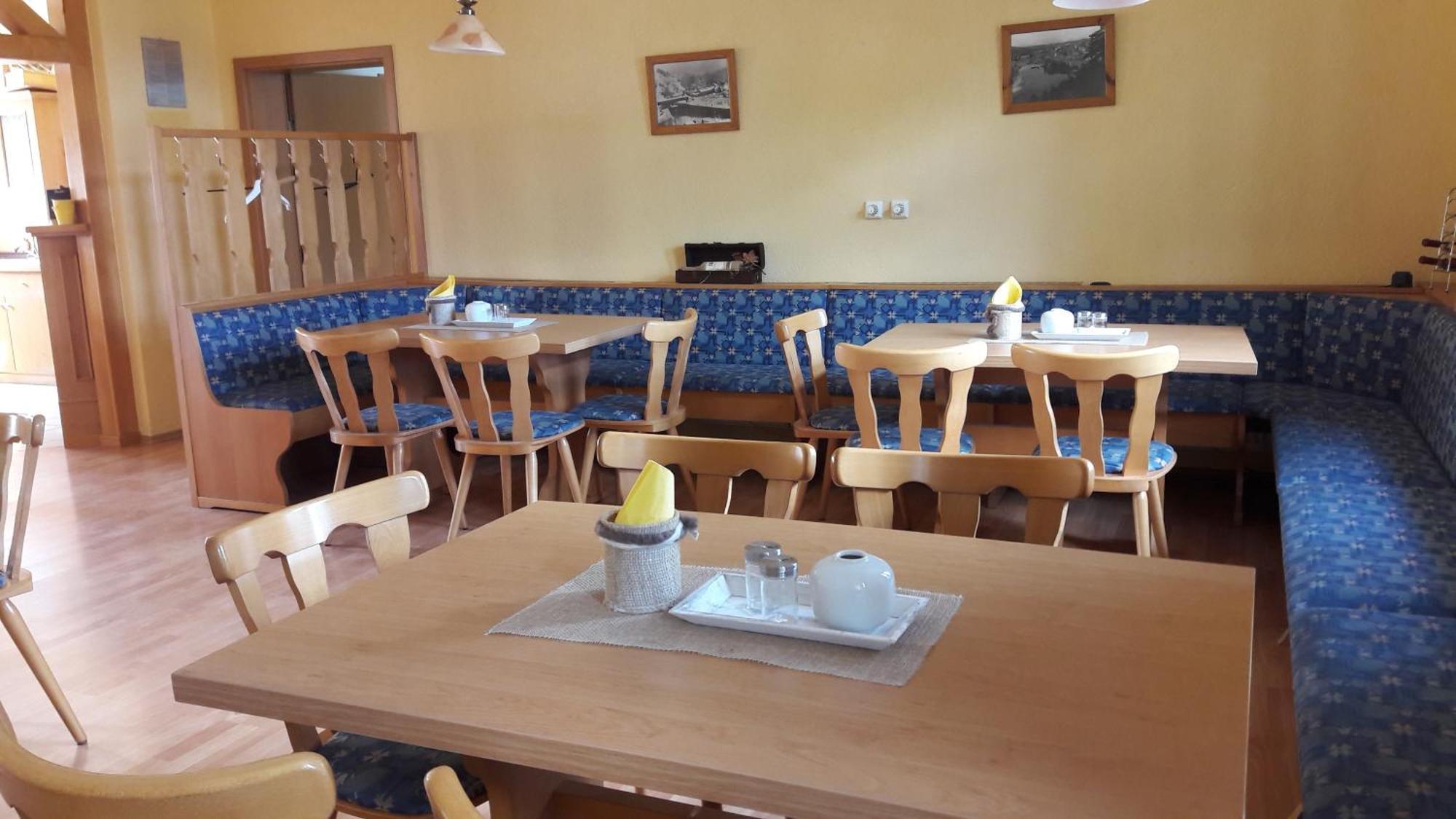 Gasthof Zum Alten Schulmeister Harra Bagian luar foto