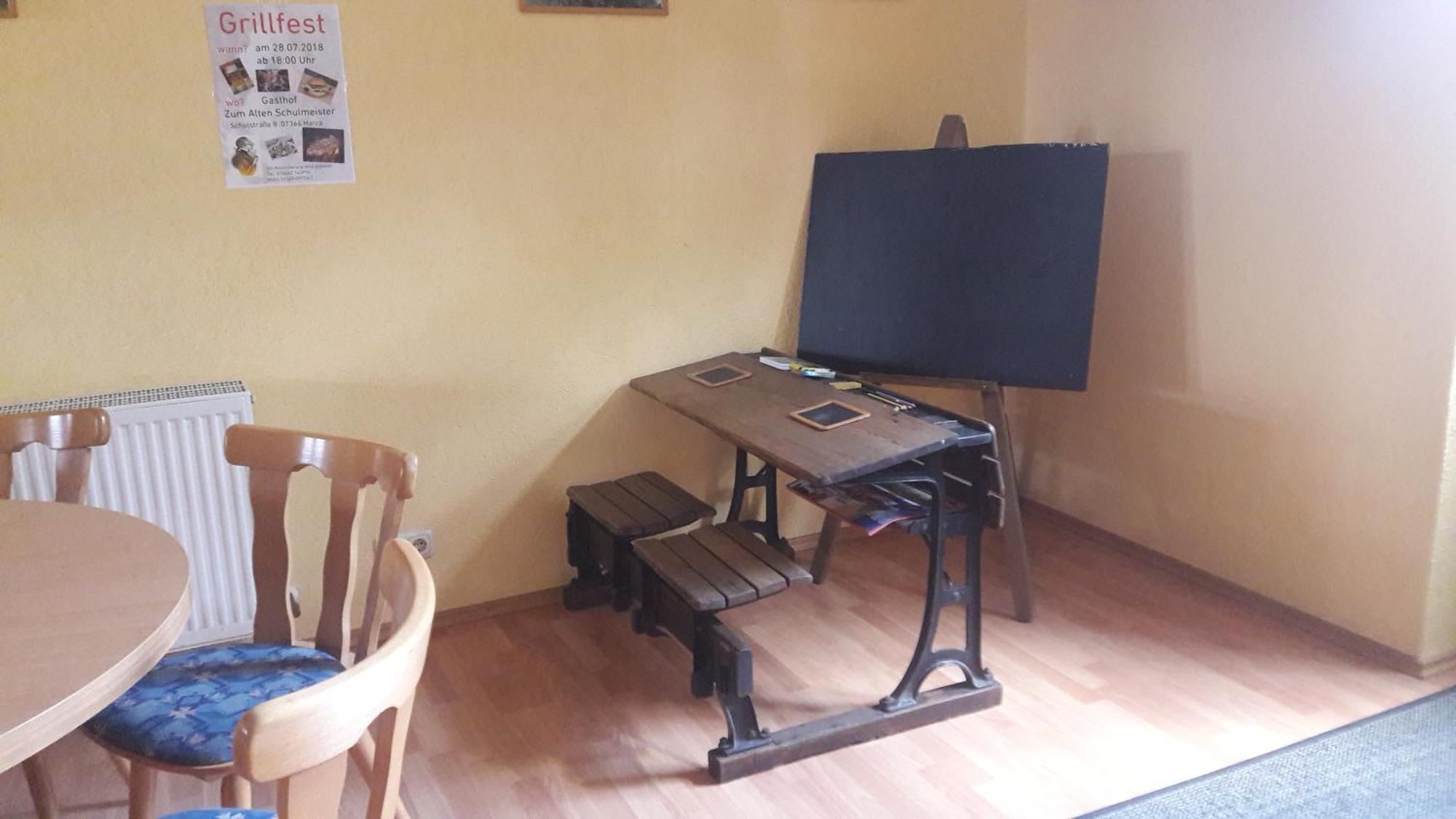 Gasthof Zum Alten Schulmeister Harra Bagian luar foto