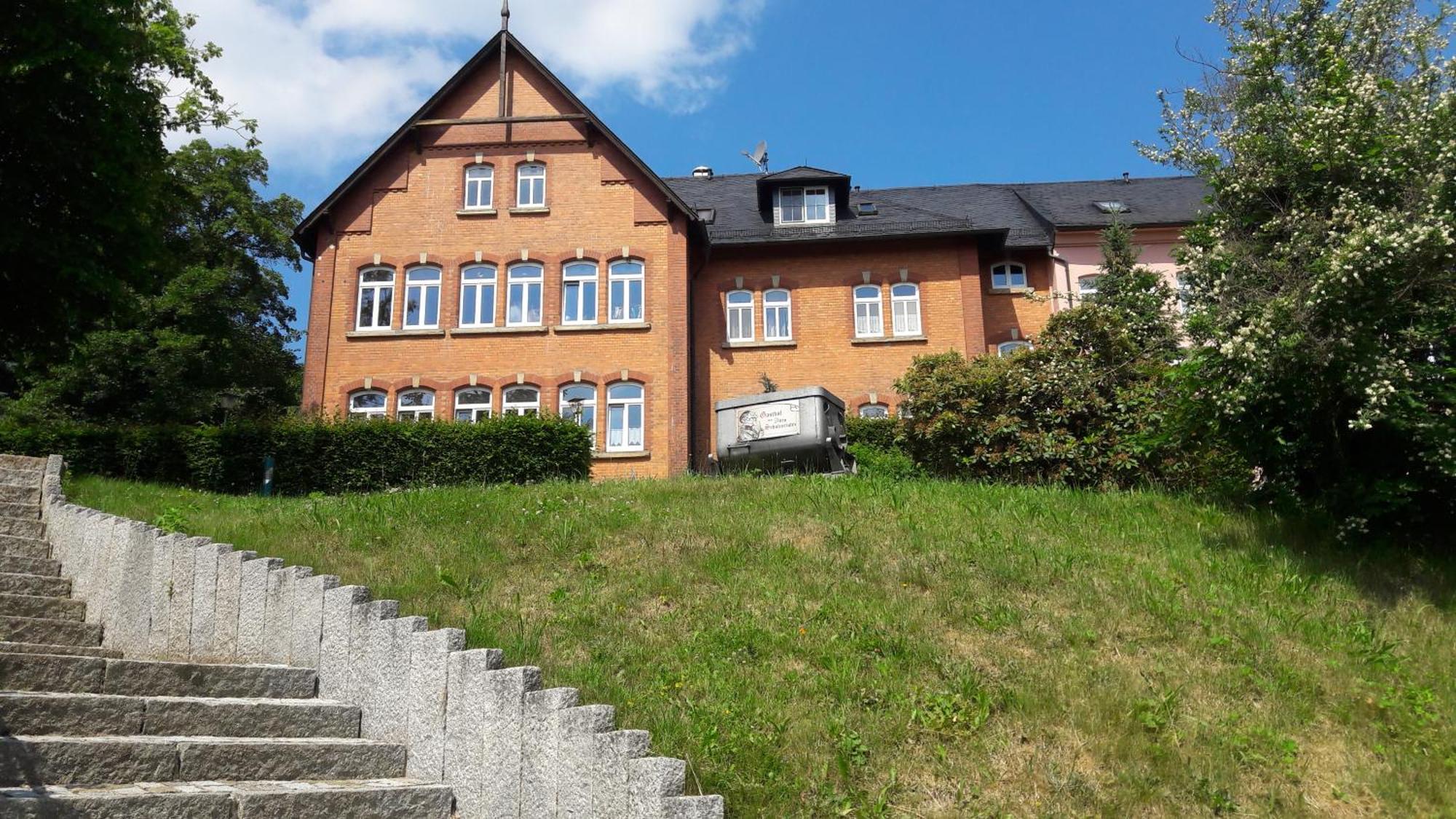 Gasthof Zum Alten Schulmeister Harra Bagian luar foto
