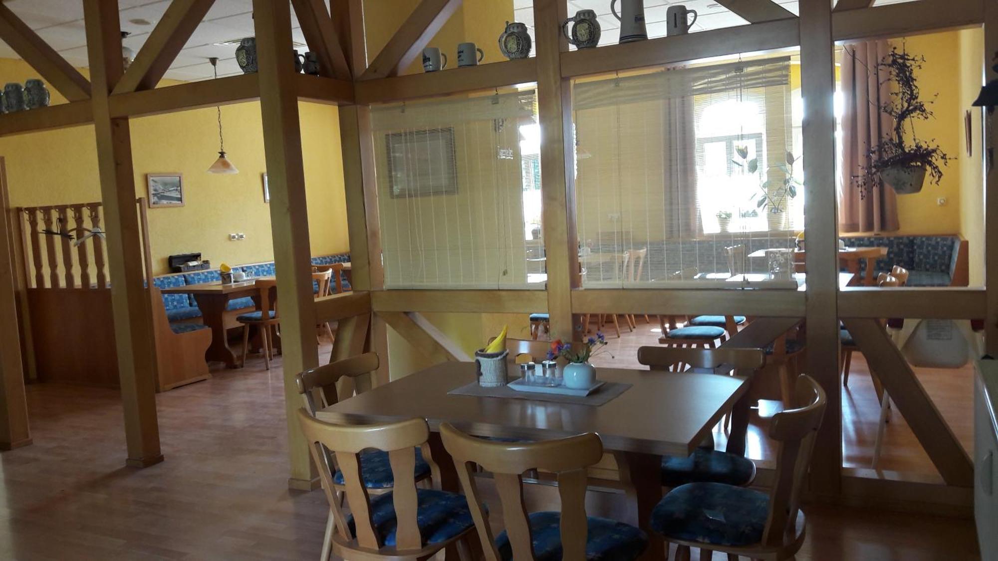 Gasthof Zum Alten Schulmeister Harra Bagian luar foto