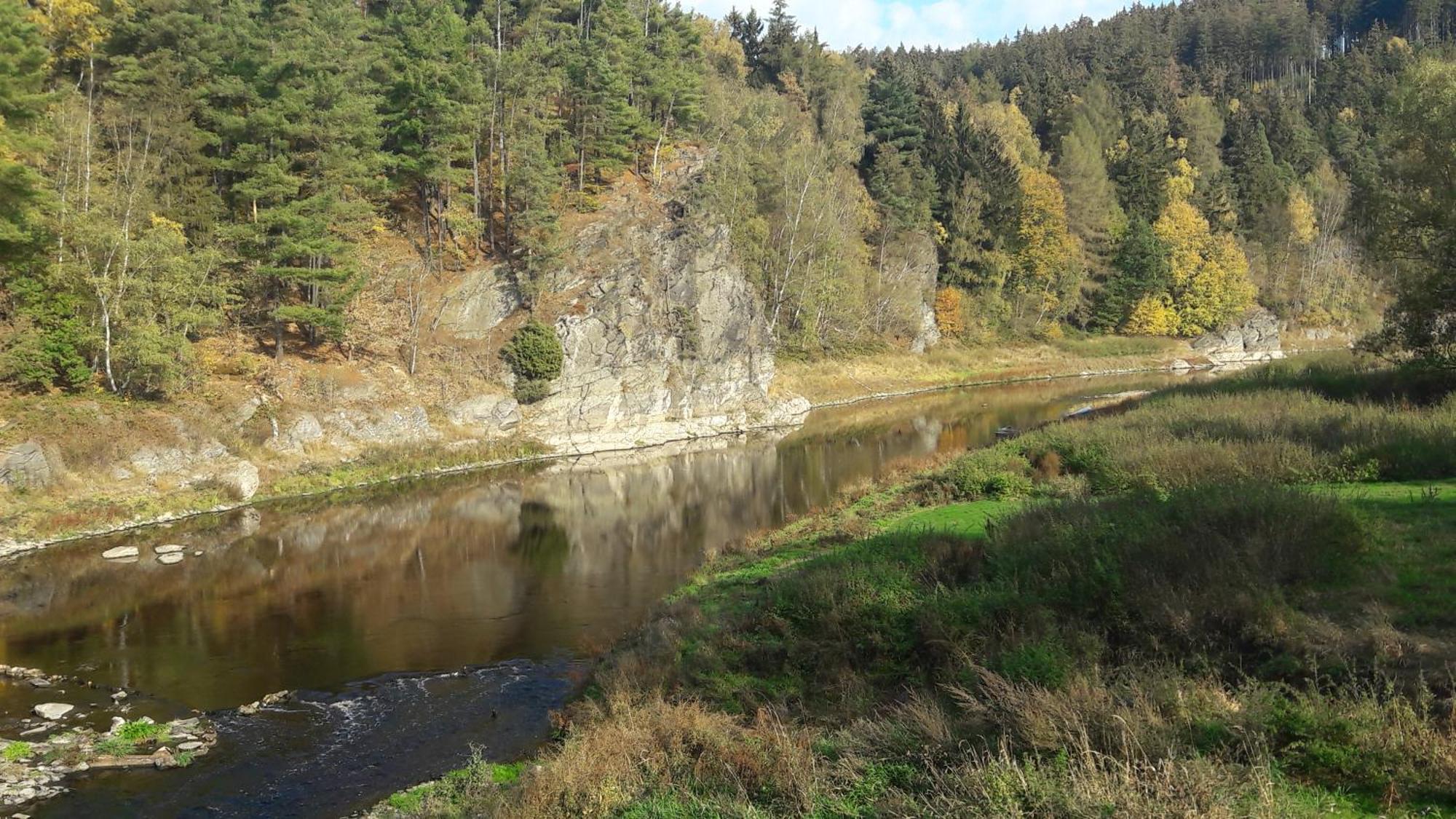 Gasthof Zum Alten Schulmeister Harra Bagian luar foto
