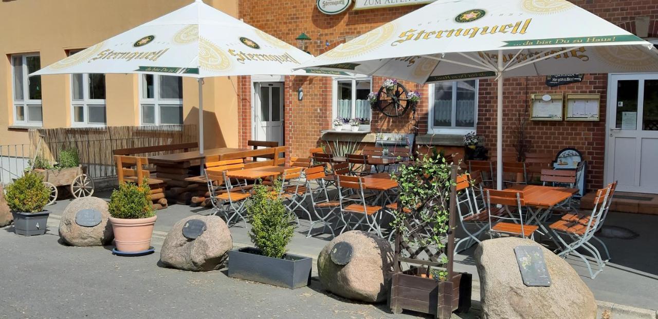 Gasthof Zum Alten Schulmeister Harra Bagian luar foto